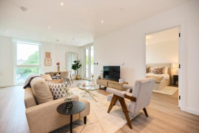 The Tottenham Escape - Lovely 2BDR Flat with Balcony